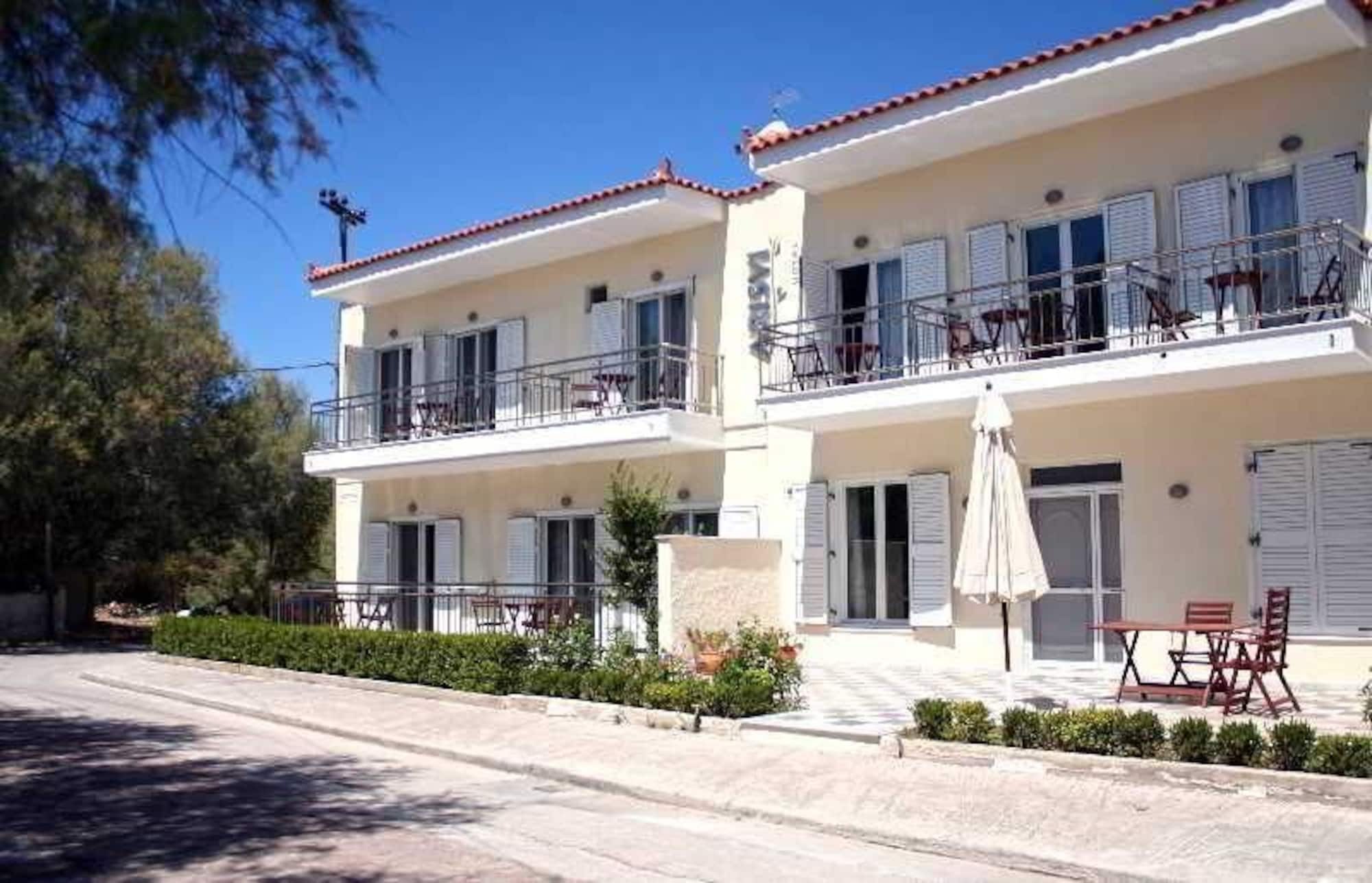 Arisvi Hotel Szkála Kalonísz Kültér fotó